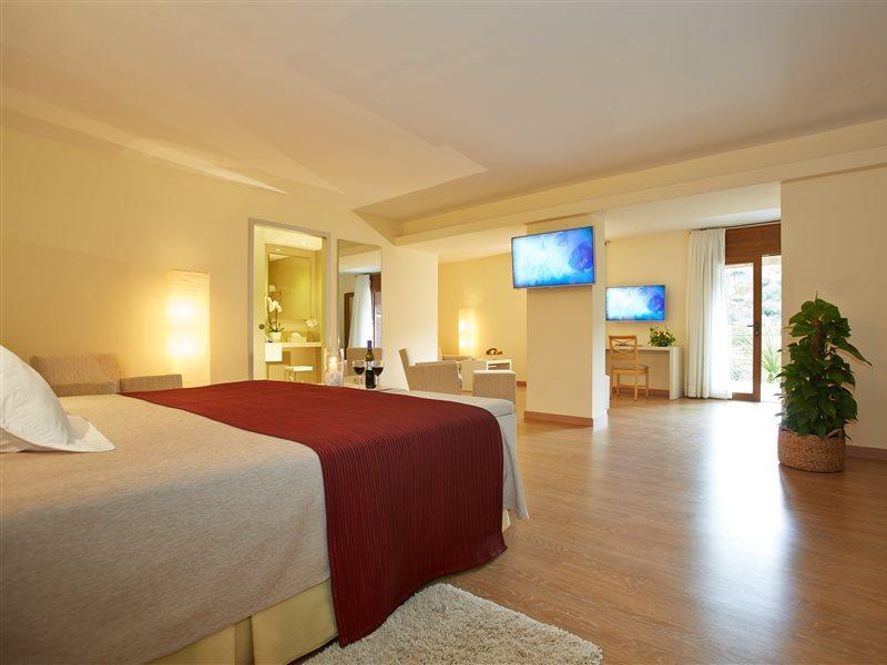 L'Hermitage Hotel & Spa Orient Bagian luar foto