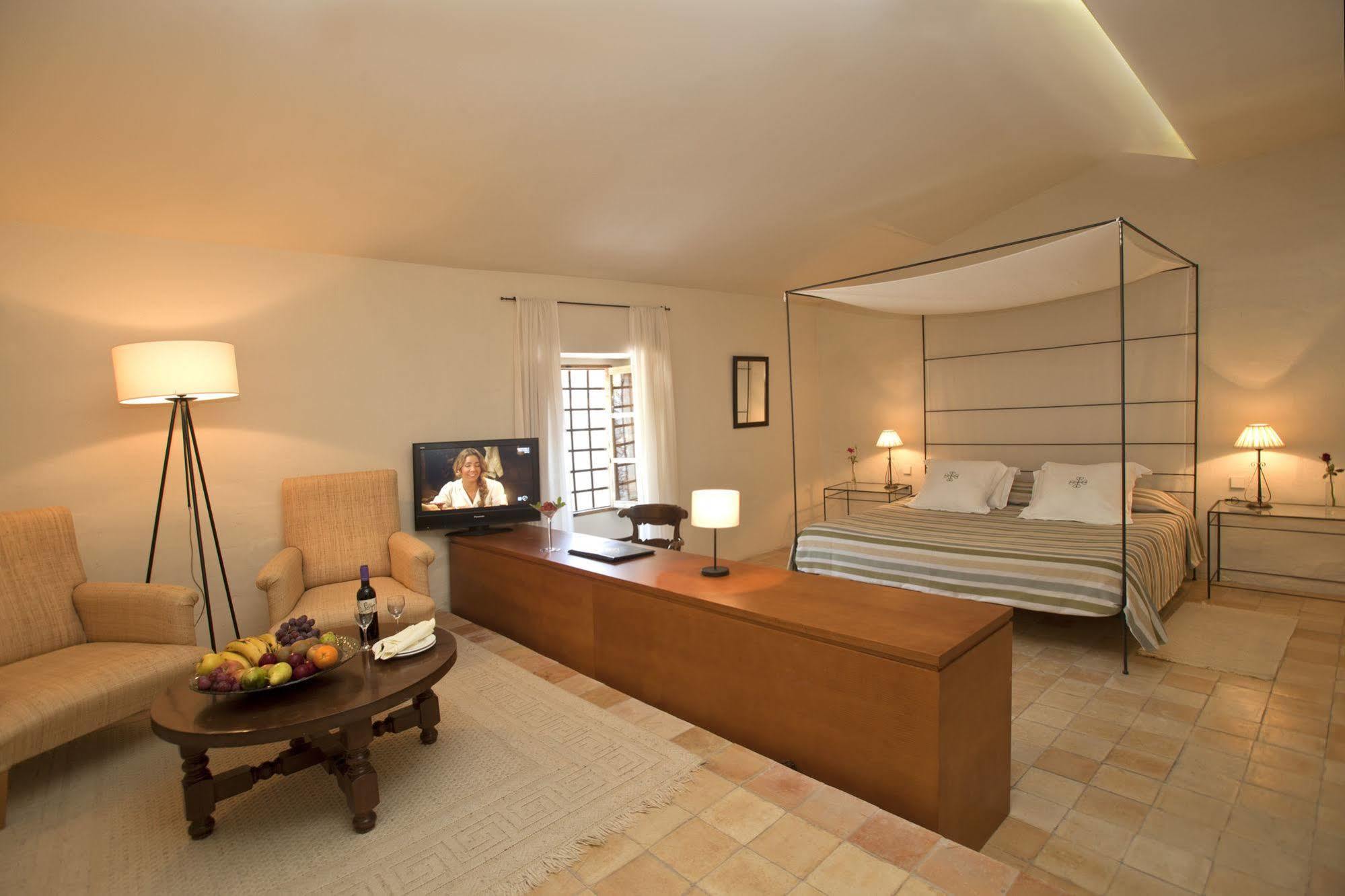 L'Hermitage Hotel & Spa Orient Bagian luar foto